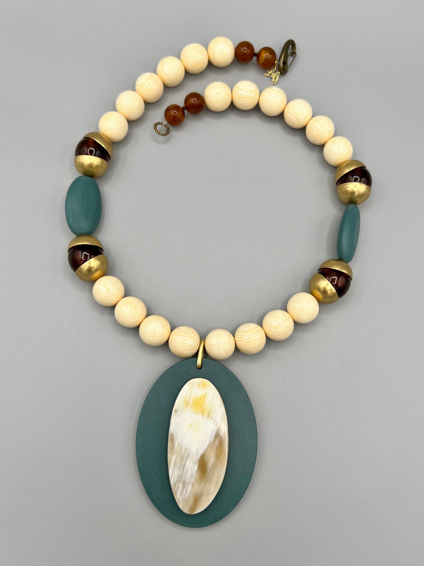 <tc>Raina Necklace</tc>