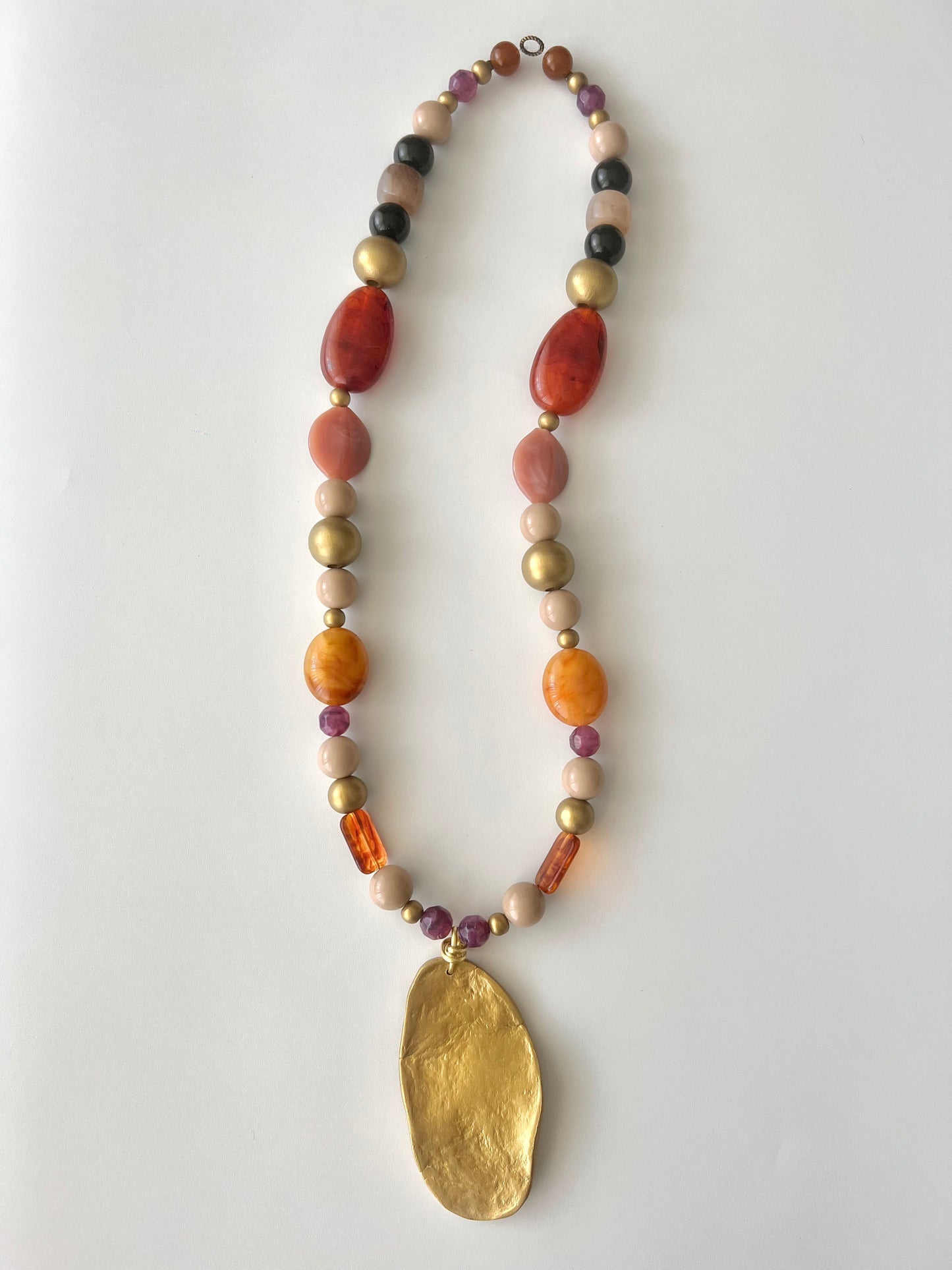 <tc>Gaby Necklace</tc>